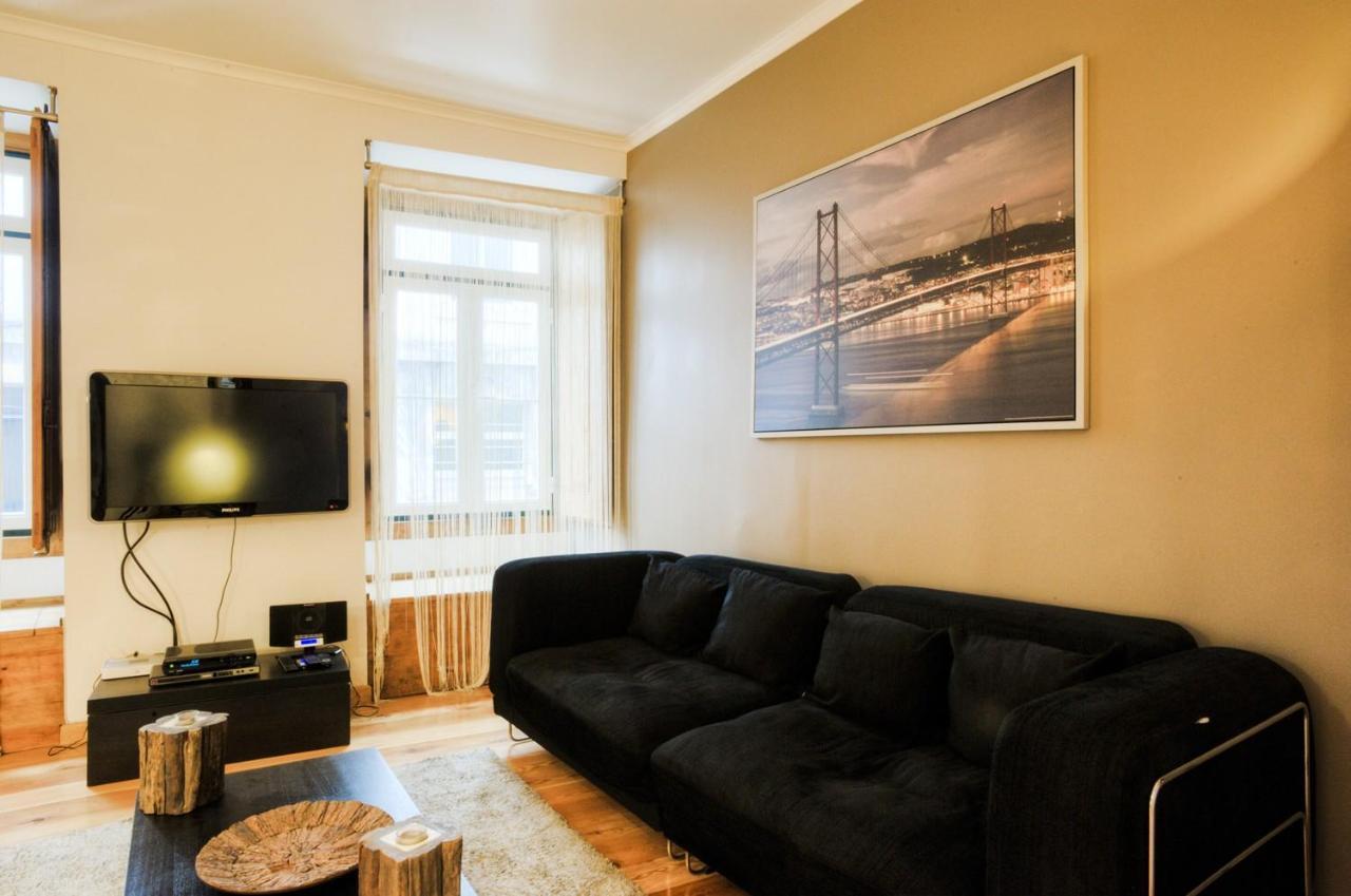 Bmyguest - Bairro Alto Charming Apartment Лиссабон Экстерьер фото